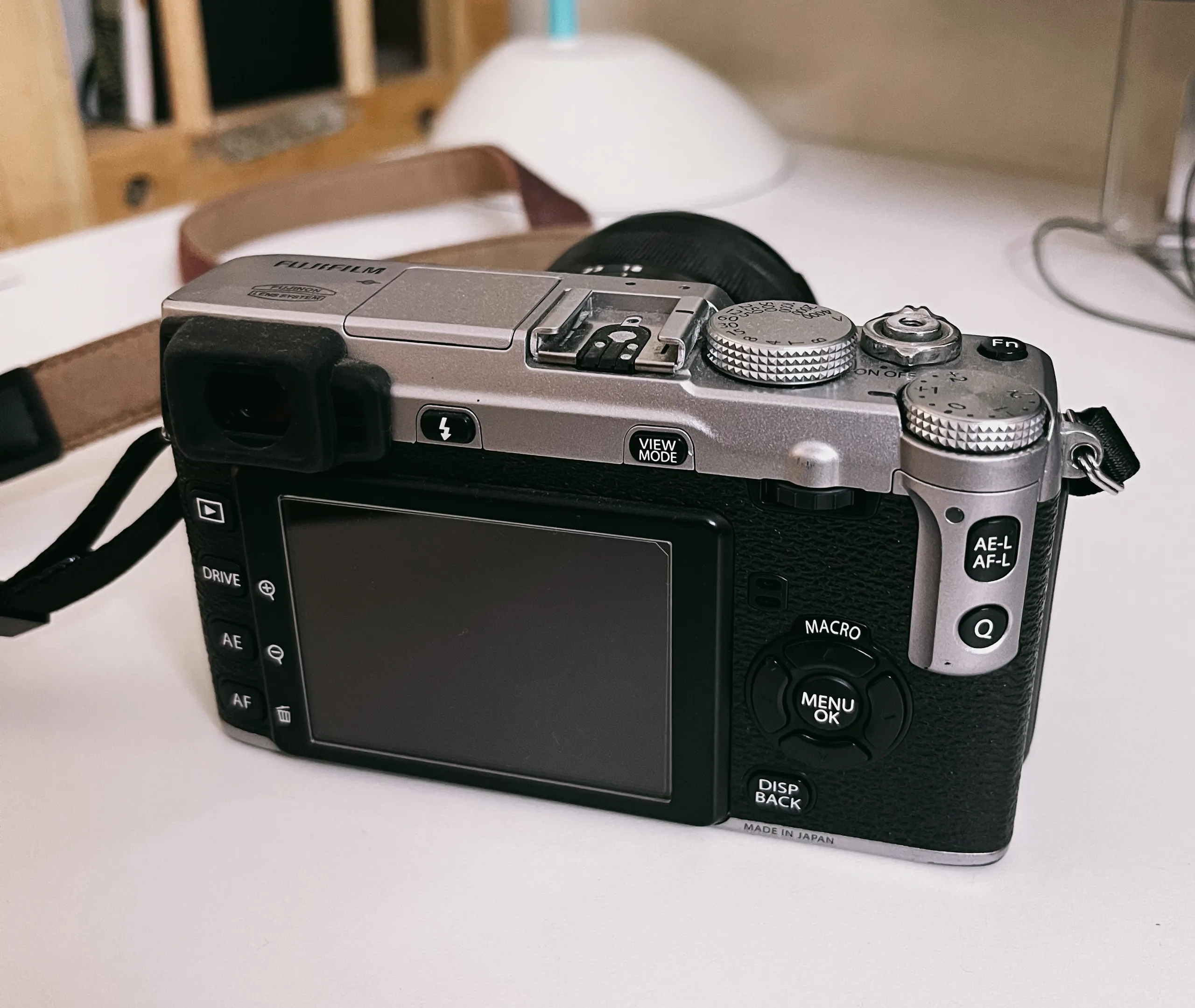 fujifilm xe1 camera back