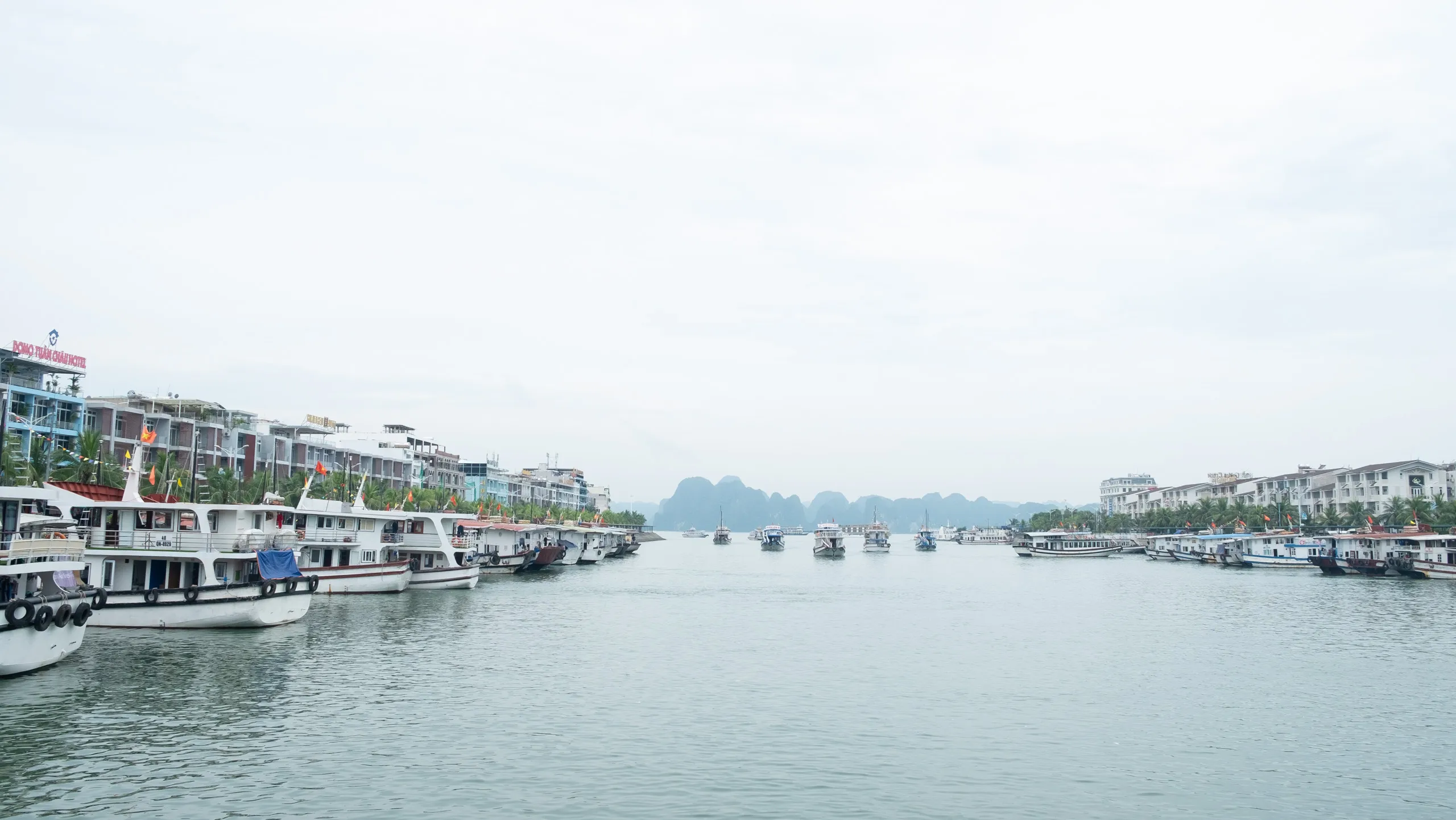 Ha Long, Vietnam